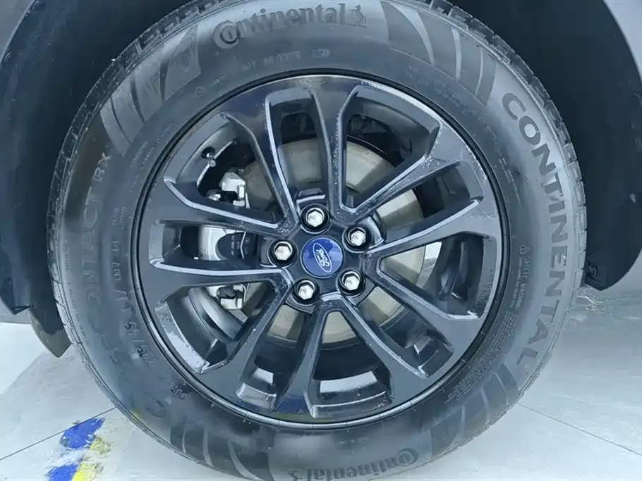 Ford Escape 2021 из CN, фото 6
