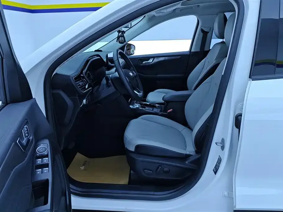 Ford Escape 2021 из CN, фото 9