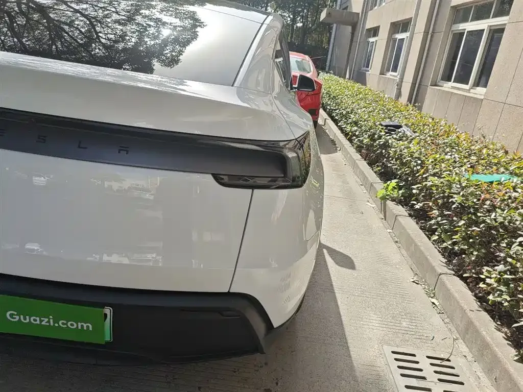 Tesla Model Y 2025 из CN, фото 8