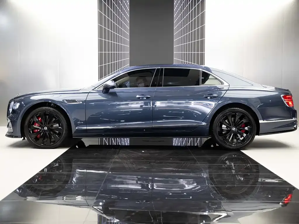 Bentley Flying Spur 2024 из CN, фото 3
