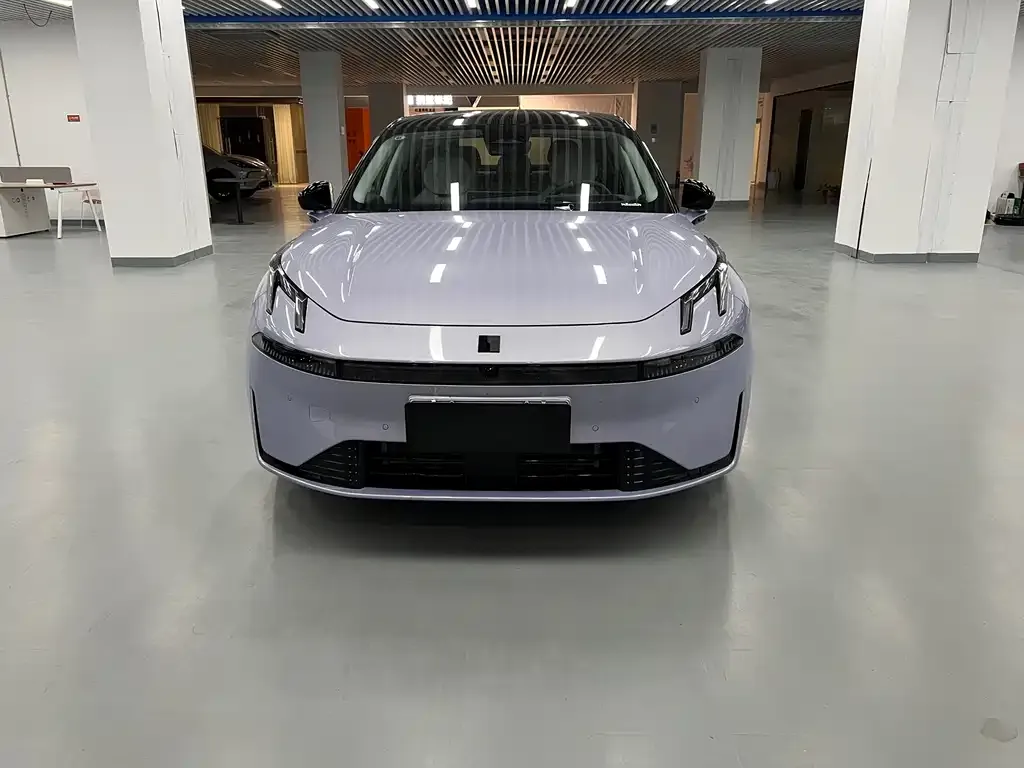 Lynk & Co 07 EM-P 2025 из CN, фото 2