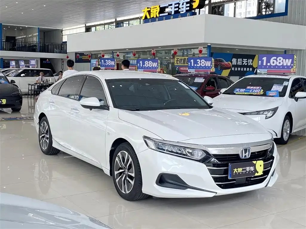 Honda Accord — фото 3