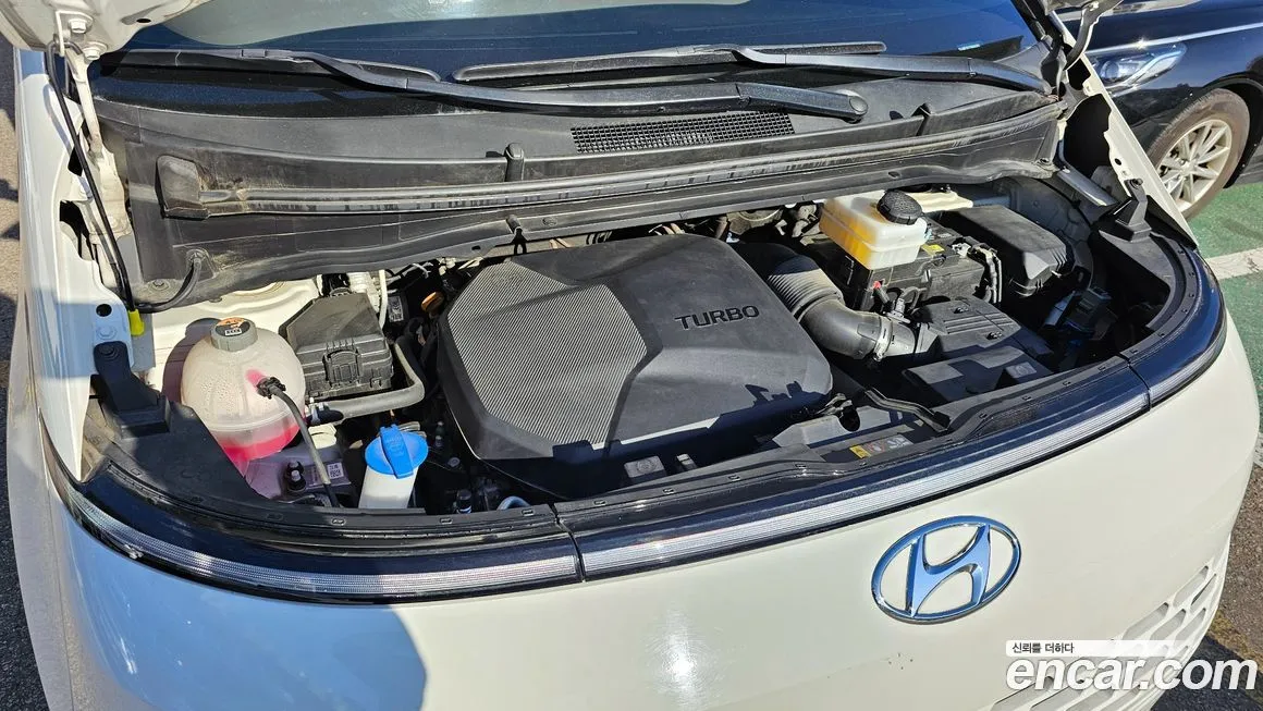 Hyundai Staria — фото 6