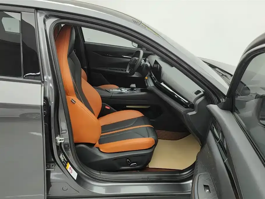 Changan UNI-V 2024 из CN, фото 8