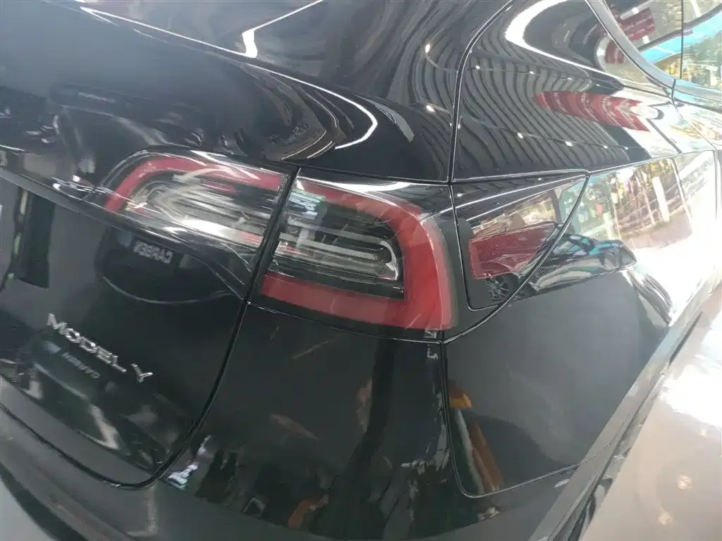 Tesla Model Y 2023 из CN, фото 8