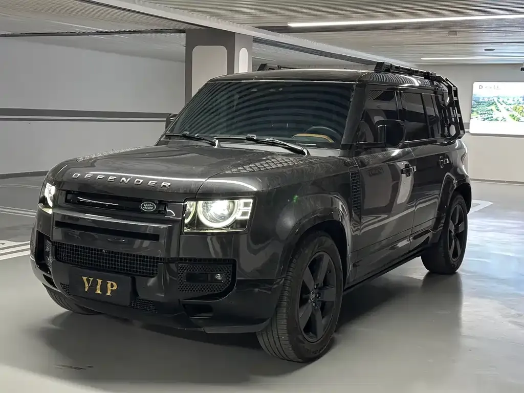 Land Rover Defender — фото 1