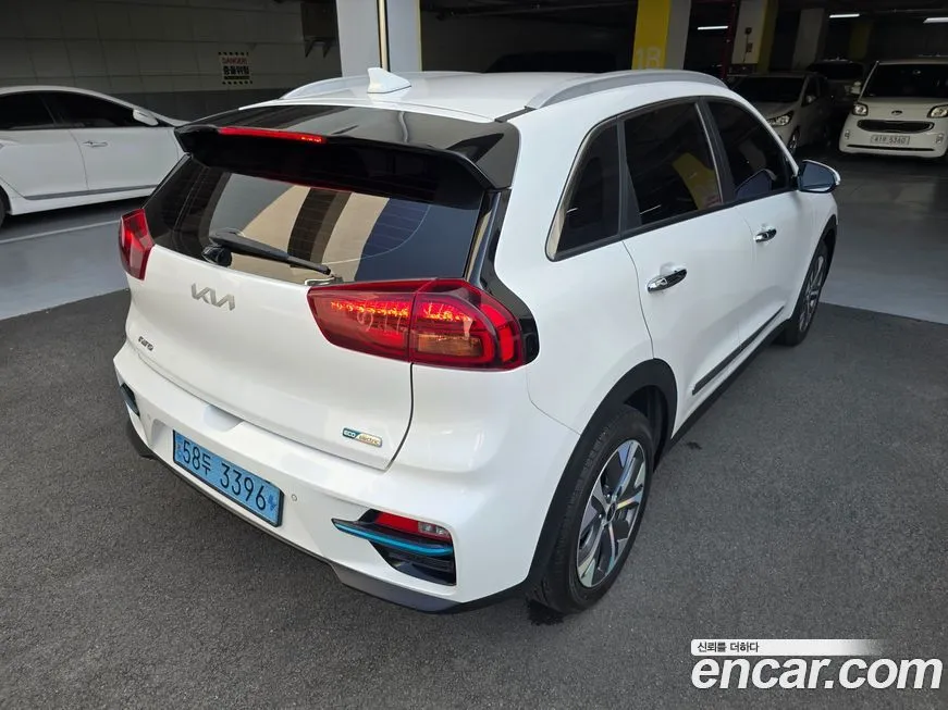 Kia Niro 2022 из KR, фото 2