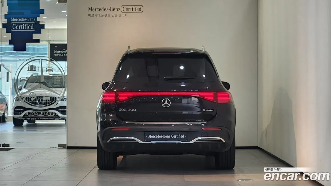 Mercedes-Benz EQB — фото 4