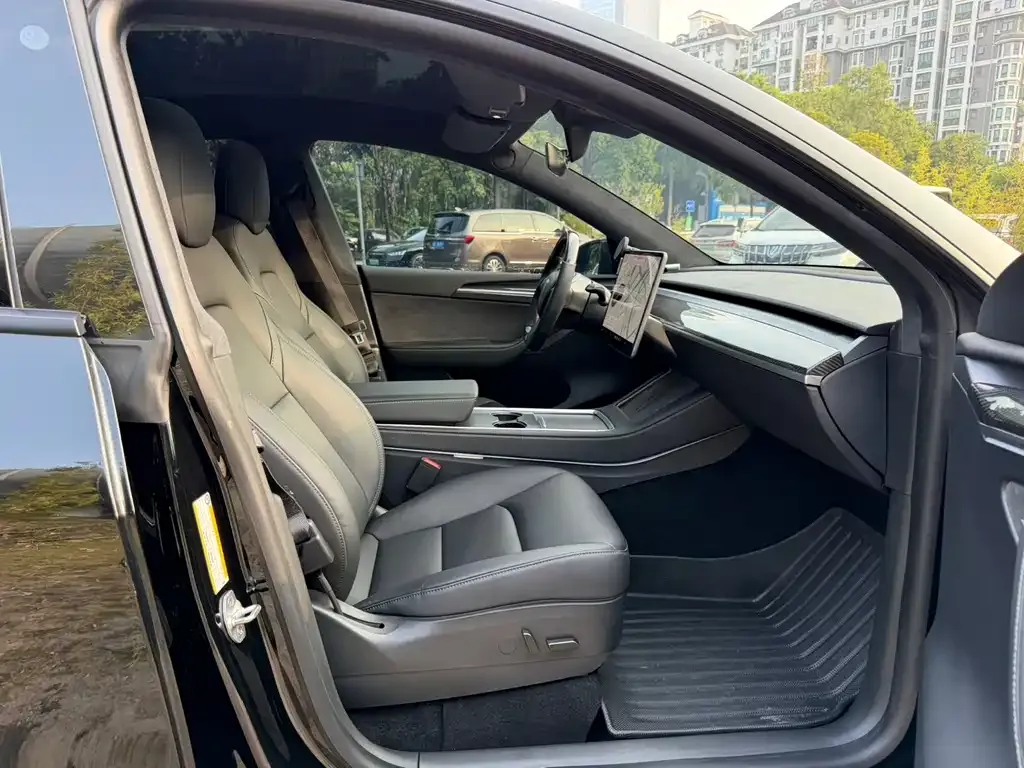 Tesla Model Y 2021 из CN, фото 10