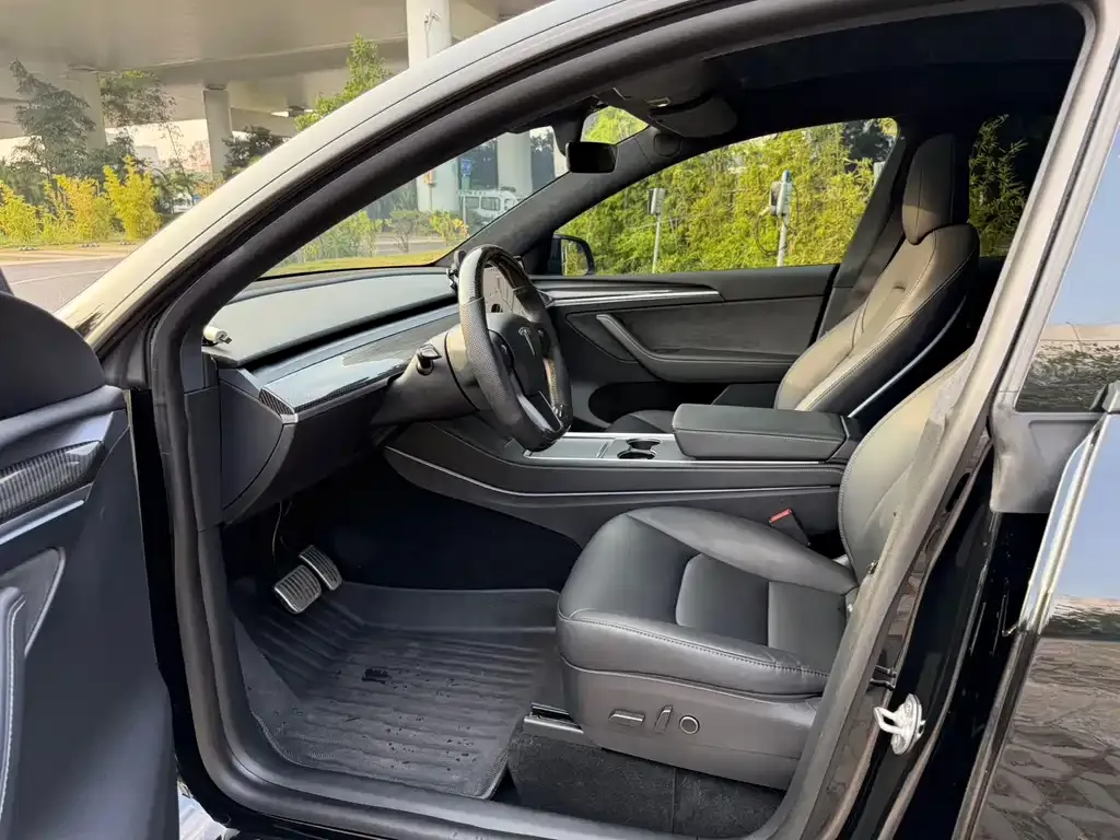 Tesla Model Y 2021 из CN, фото 8