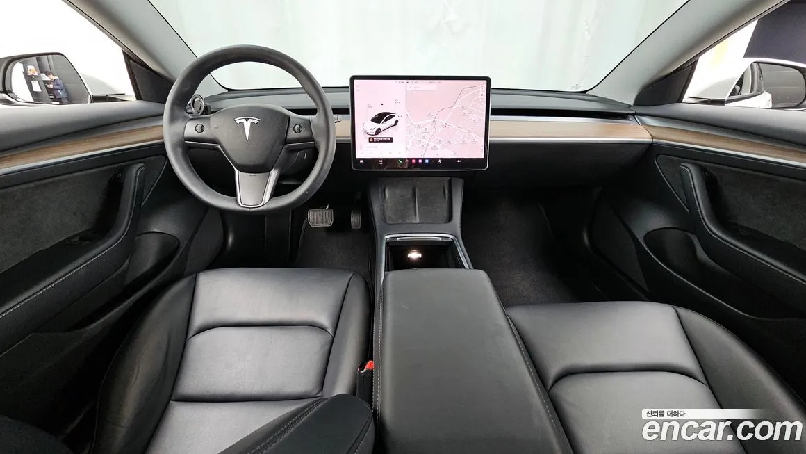 Tesla Model 3 — фото 7