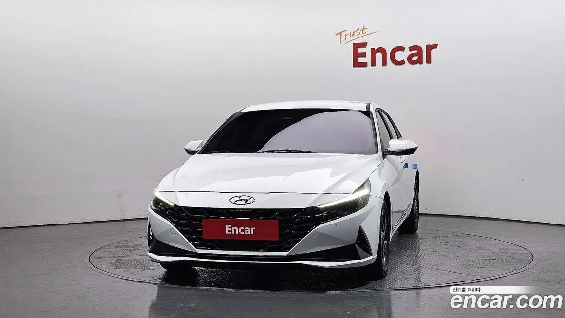 Hyundai AVANTE — фото 3