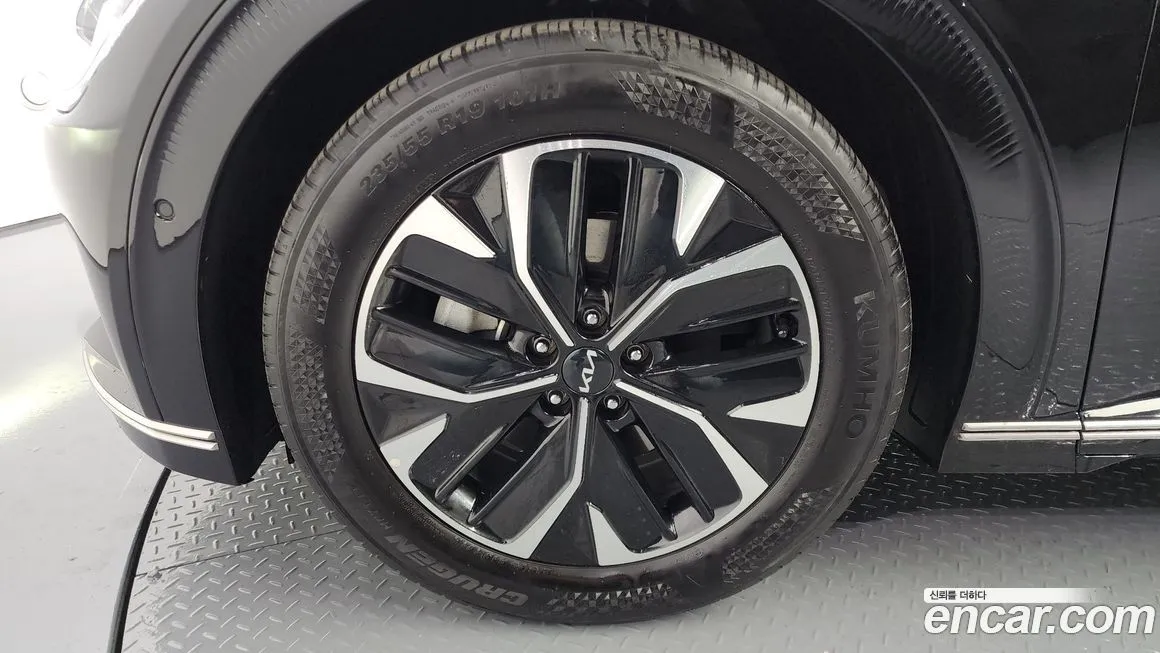 Kia EV6 2023 из KR, фото 5