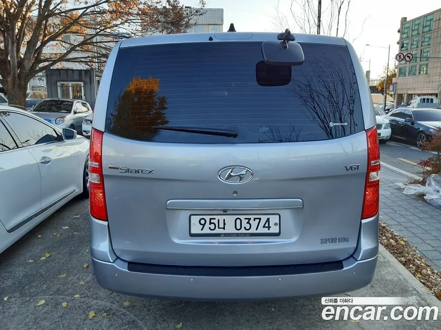 Hyundai Starex — фото 4
