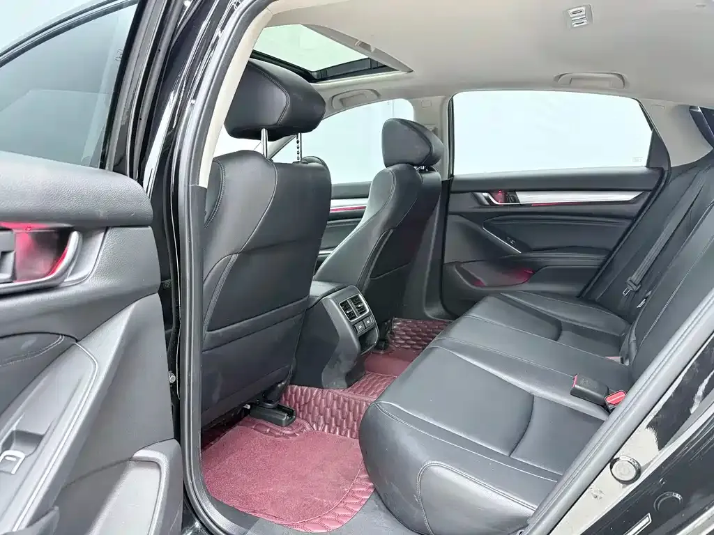 Honda Accord 2021 из CN, фото 10