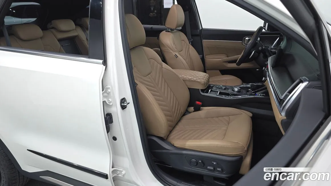 Kia Sorento — фото 10