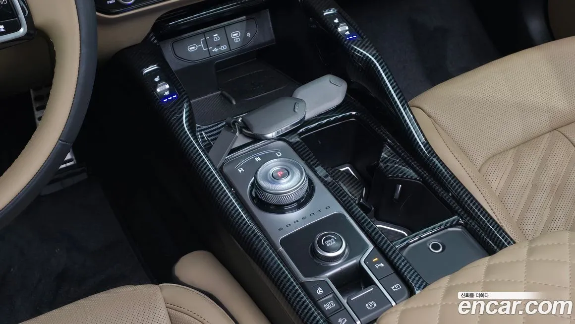 Kia Sorento — фото 9