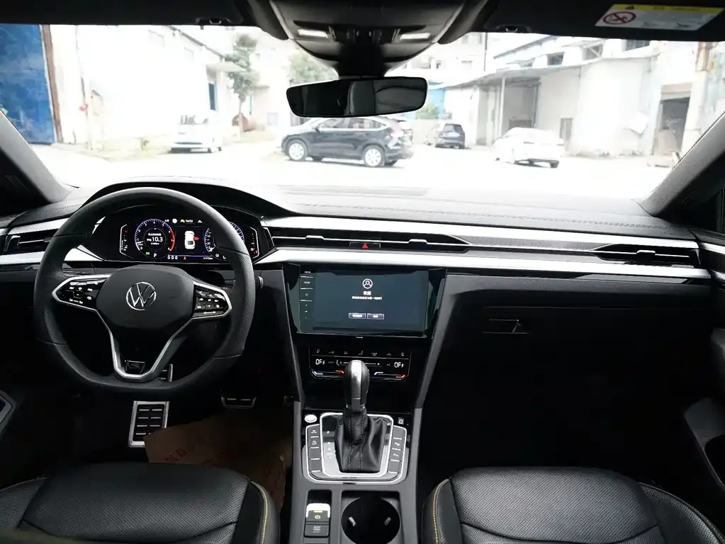 Volkswagen CC 2024 из CN, фото 5