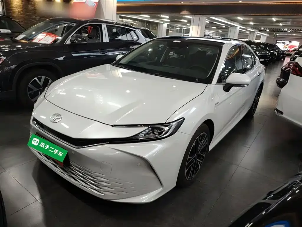 Toyota Camry 2025 из CN, фото 1