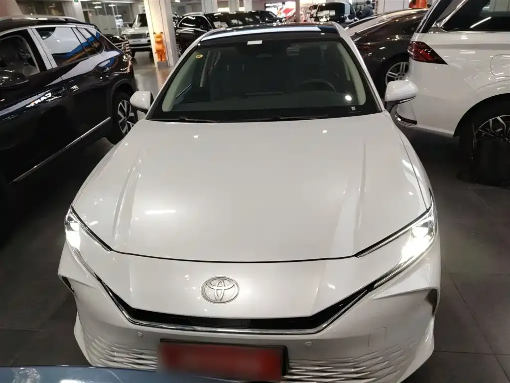 Toyota Camry 2025 из CN, фото 3