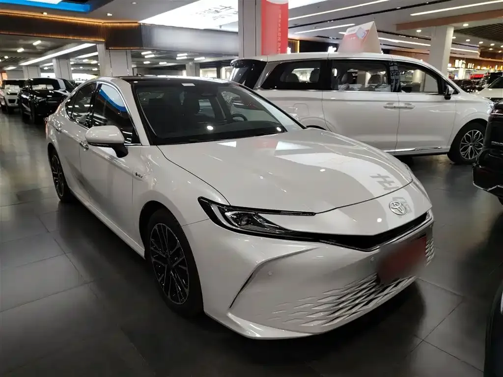 Toyota Camry 2025 из CN, фото 4
