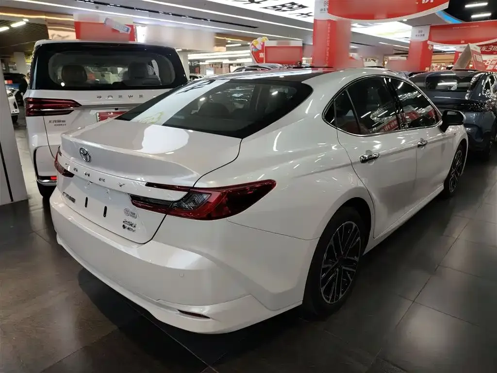 Toyota Camry 2025 из CN, фото 7