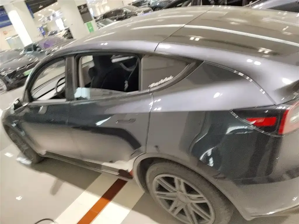 Tesla Model Y 2024 из CN, фото 5