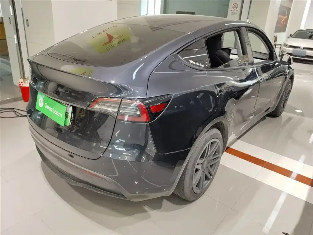 Tesla Model Y 2024 из CN, фото 7