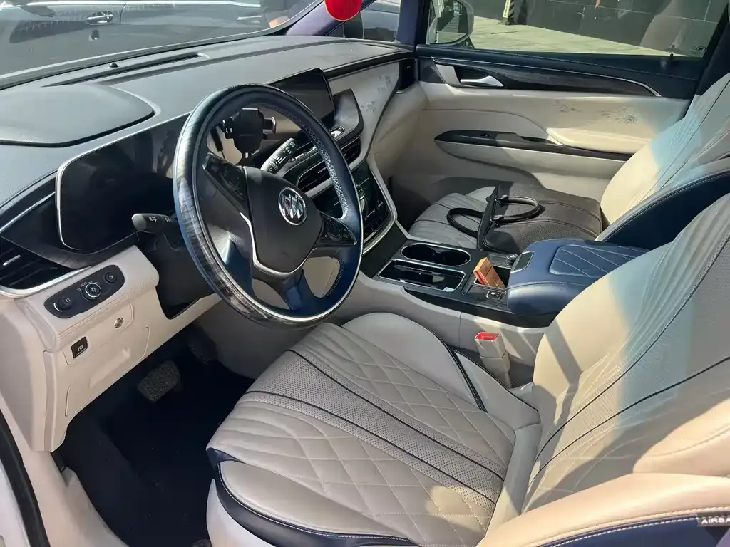 Buick GL8 2021 из CN, фото 3