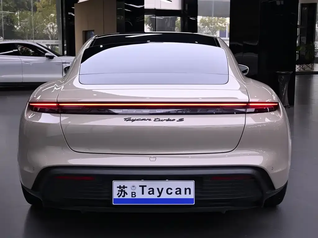 Porsche Taycan 2023 из CN, фото 4