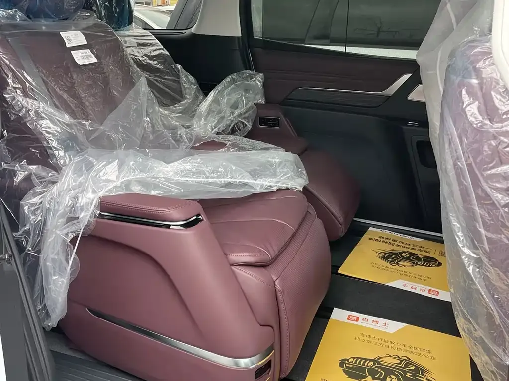 Buick Century 2024 из CN, фото 5