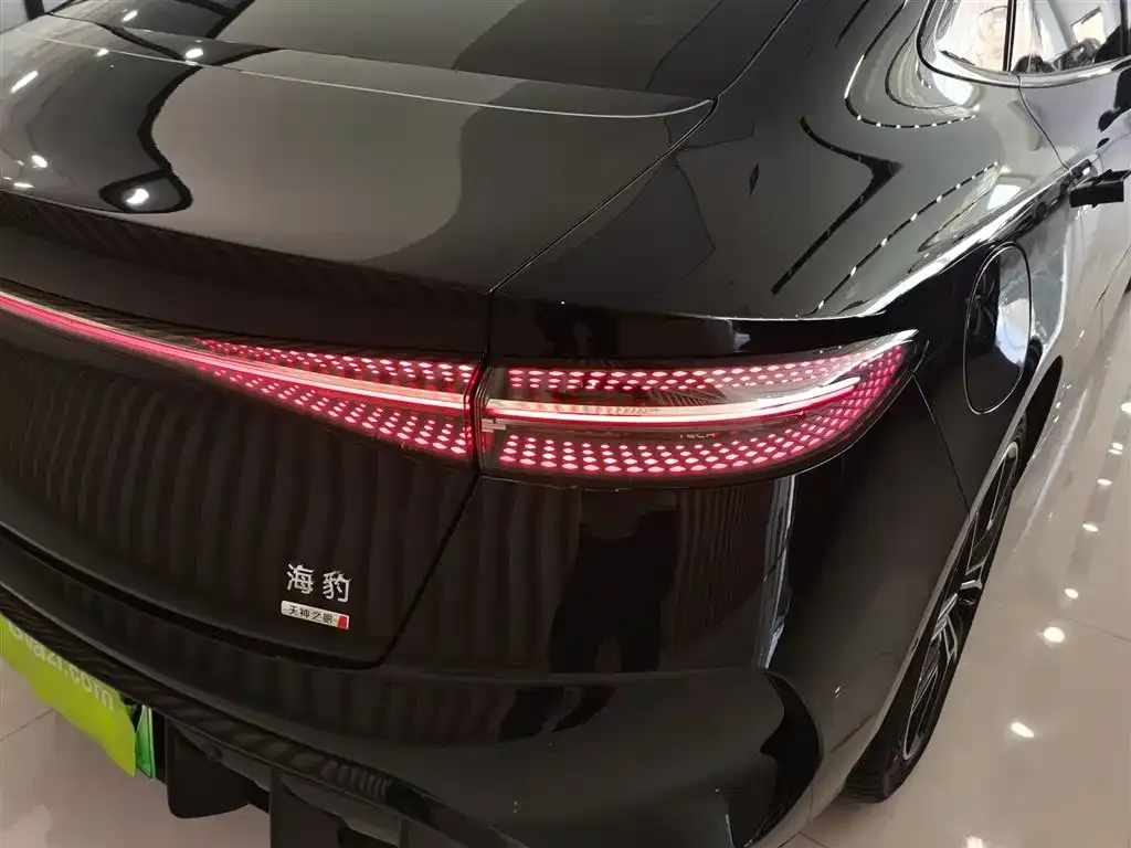 BYD Seal — фото 8