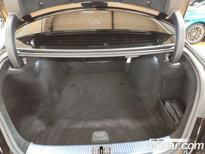 Mercedes-Benz S-Class 2025 из KR, фото 4