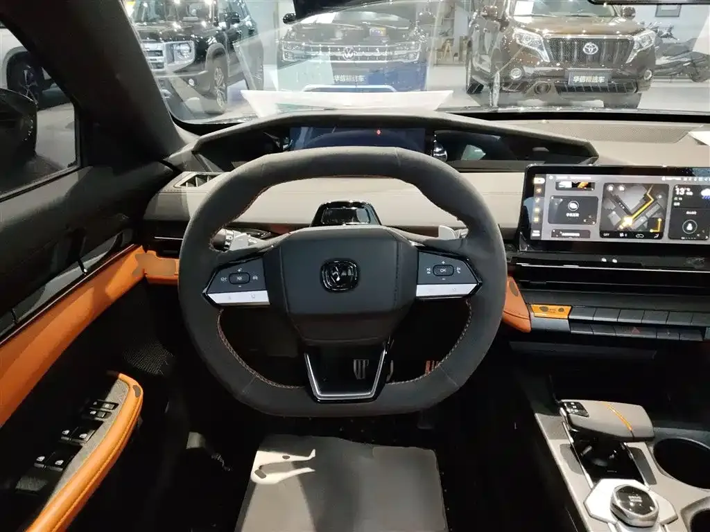 Changan UNI-V 2024 из CN, фото 3