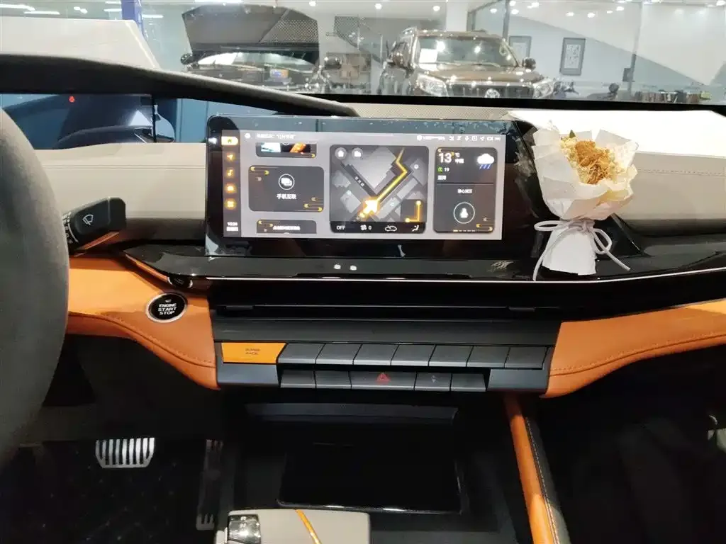 Changan UNI-V 2024 из CN, фото 5