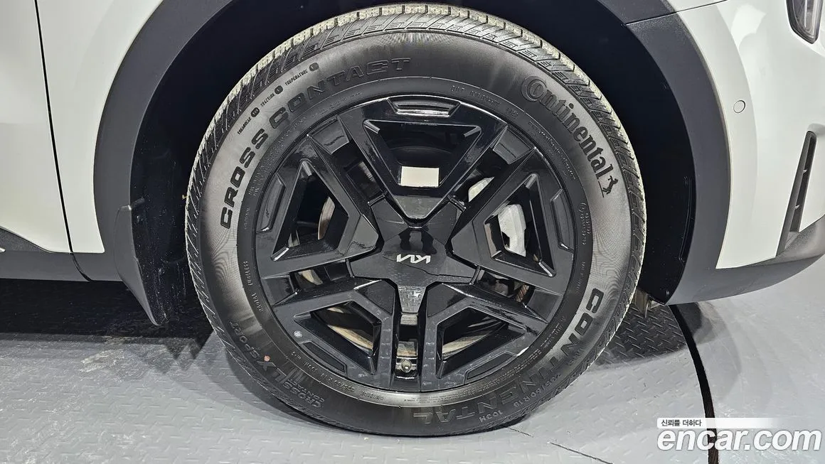 Kia Sorento — фото 5