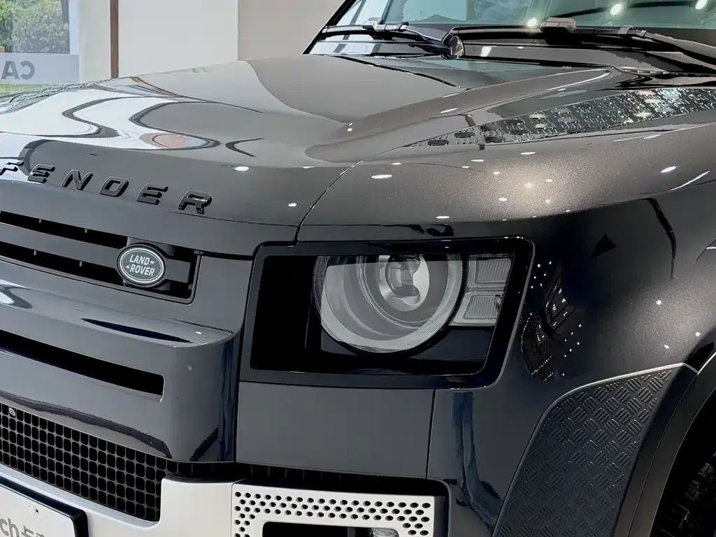 Land Rover Defender — фото 9