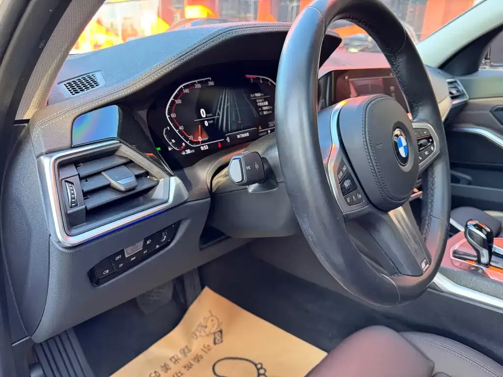 BMW 3 Series 2022 из CN, фото 7