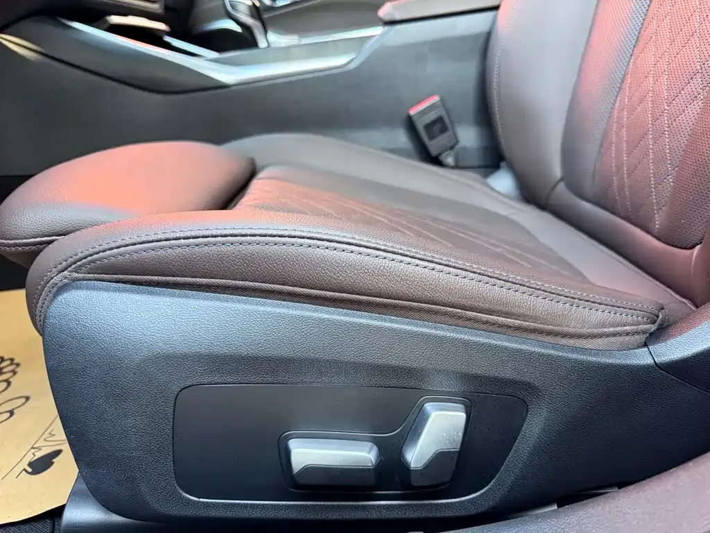 BMW 3 Series 2022 из CN, фото 8