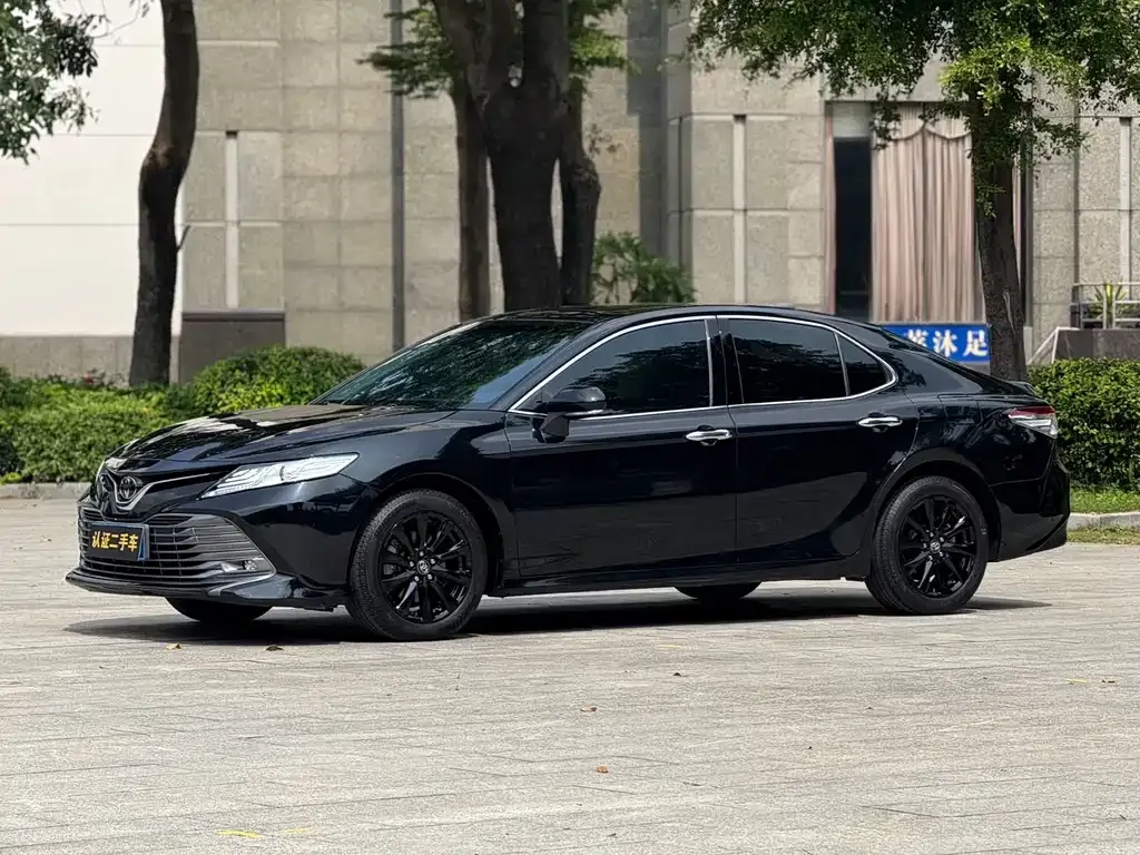 Toyota Camry 2021 из CN, фото 1