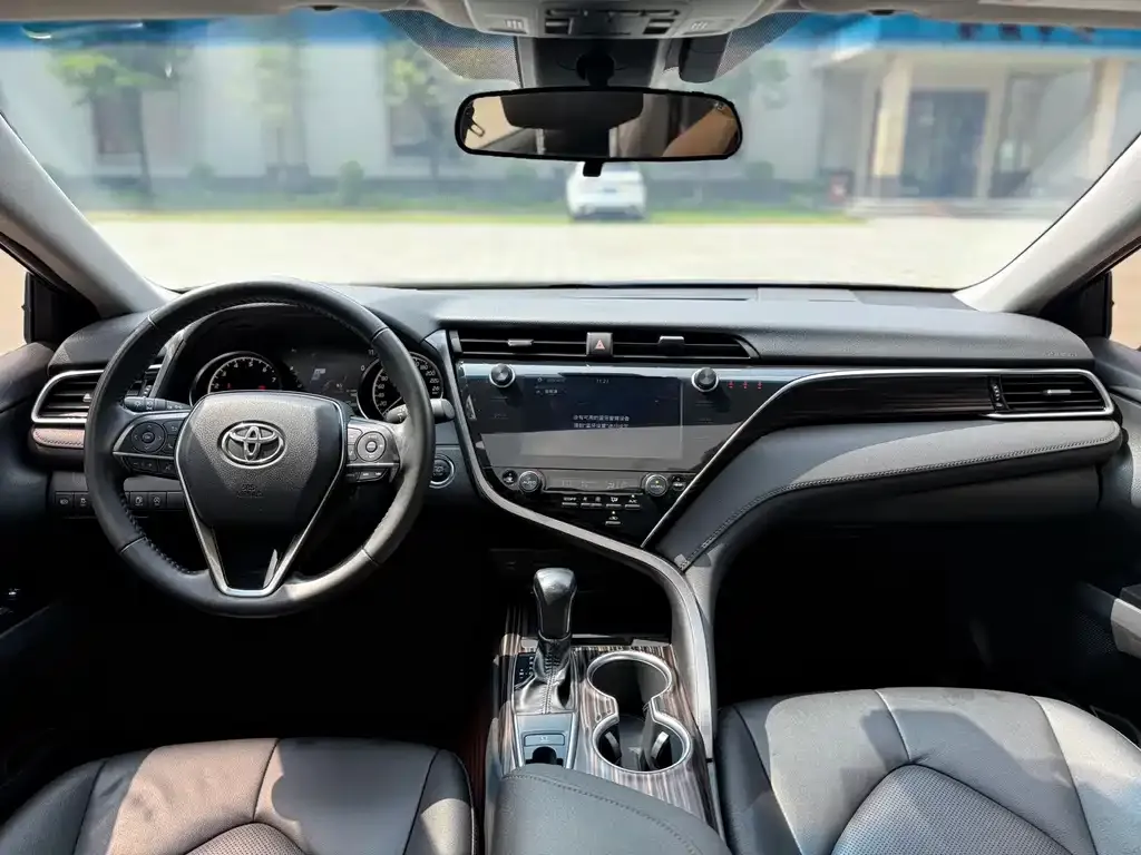Toyota Camry 2021 из CN, фото 10