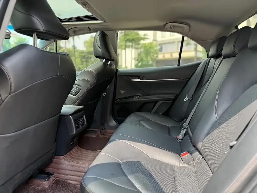 Toyota Camry 2021 из CN, фото 8