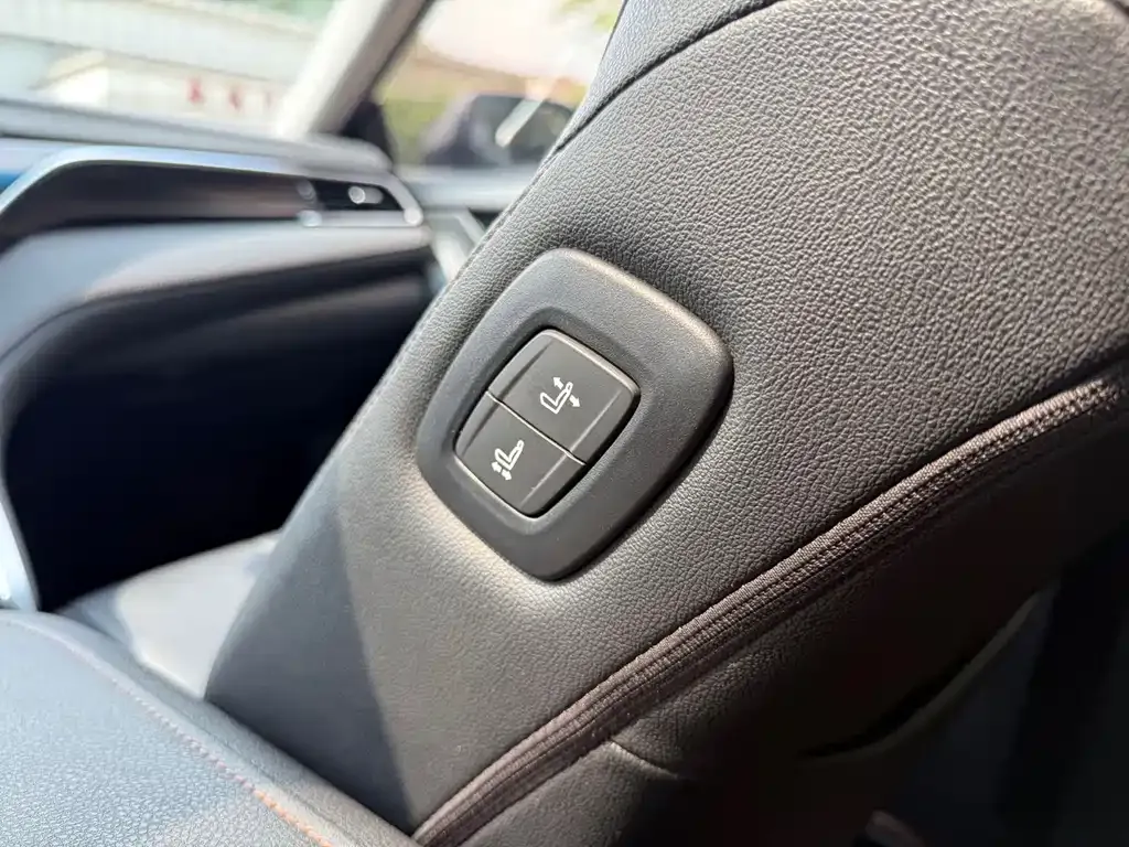 Toyota Camry 2021 из CN, фото 9