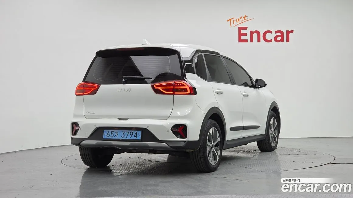 Kia Niro — фото 4