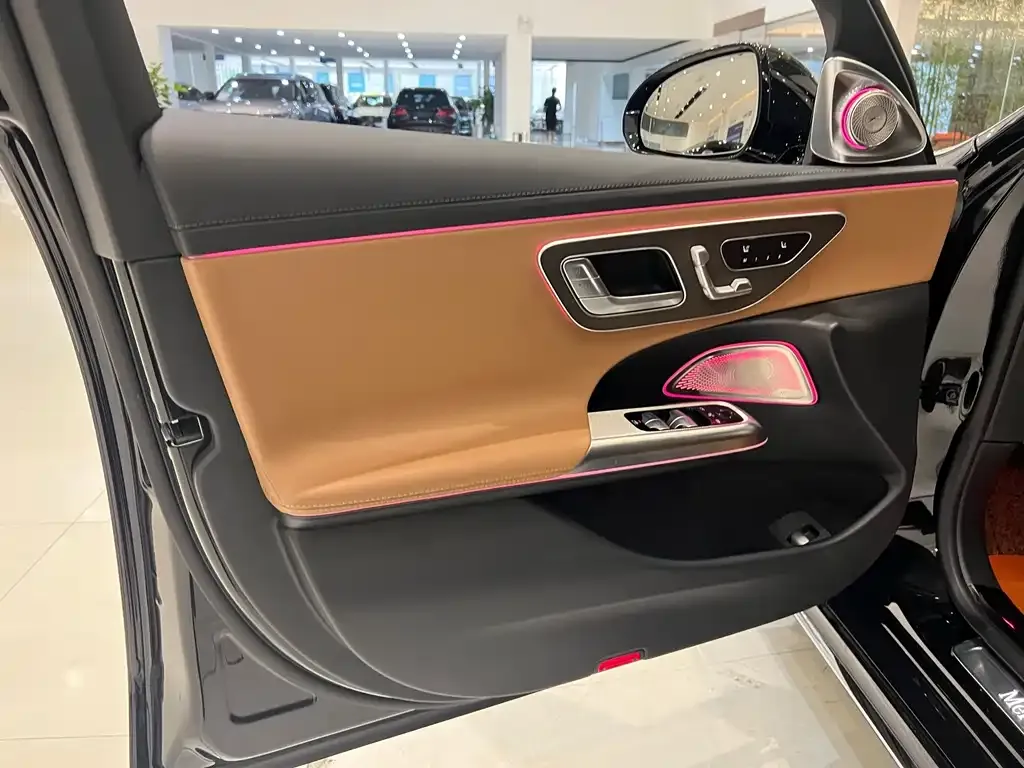 Mercedes-Benz E-Class 2025 из CN, фото 5