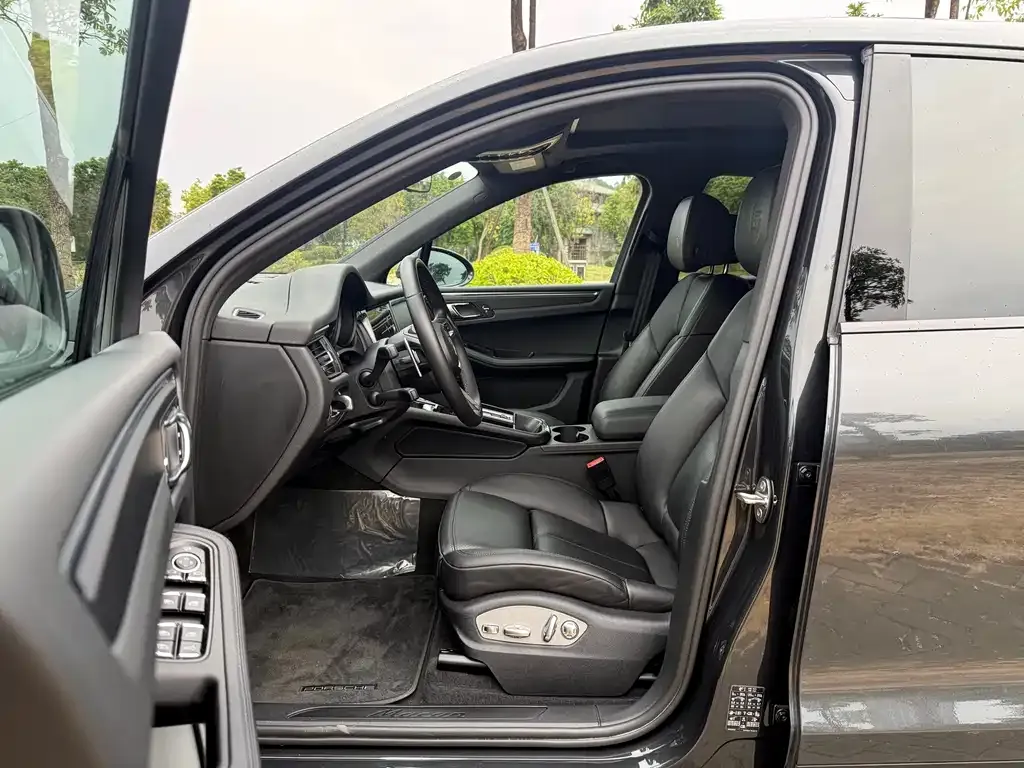 Porsche Macan 2023 из CN, фото 4