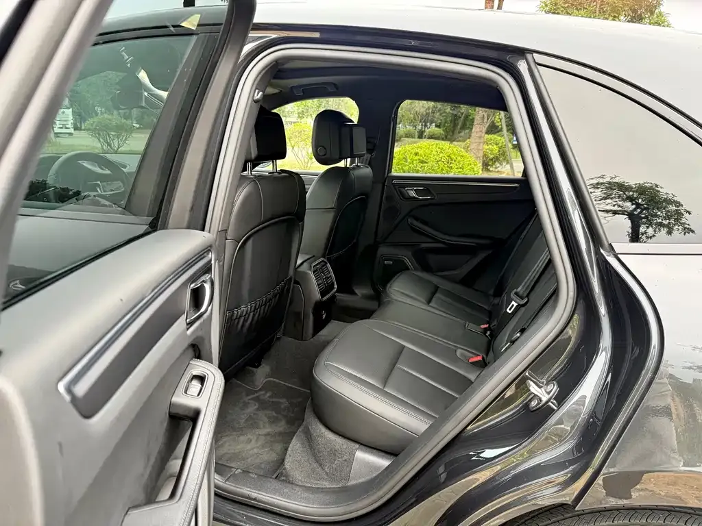 Porsche Macan 2023 из CN, фото 5