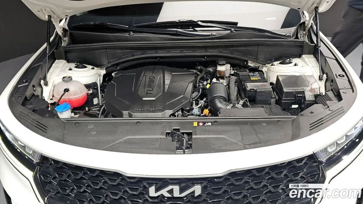 Kia Sorento — фото 6