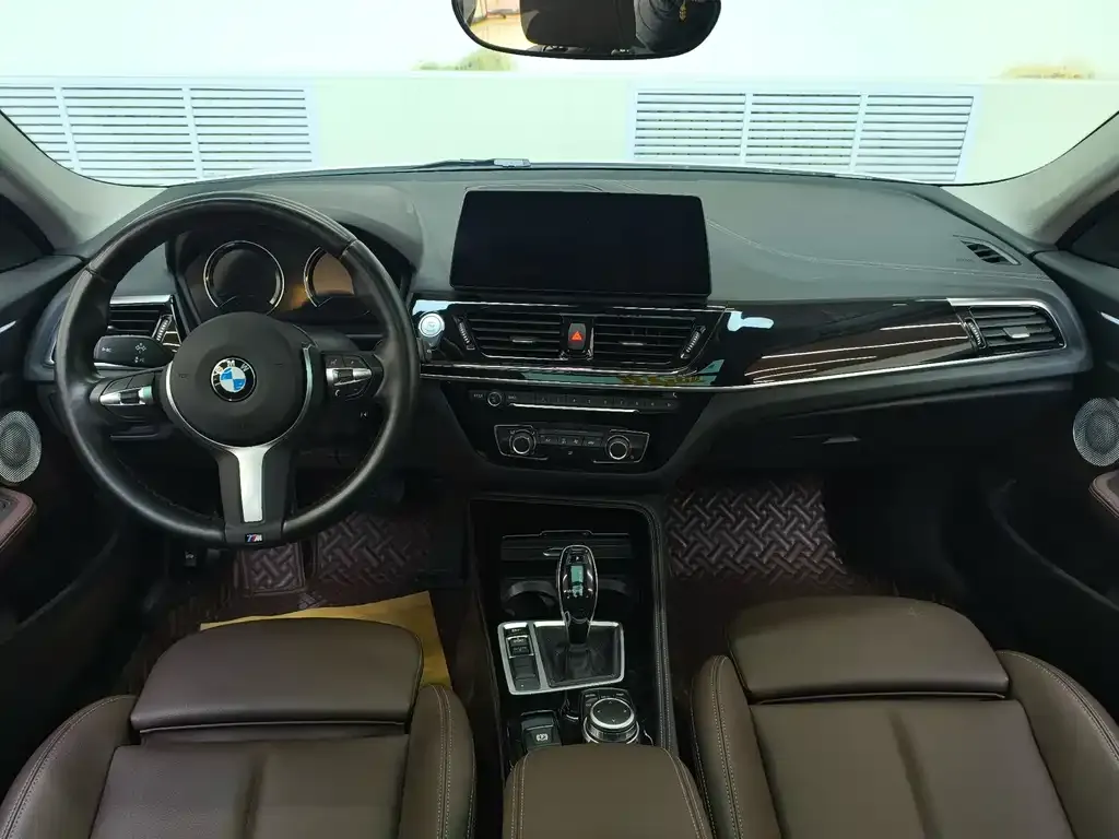 BMW 1 Series 2022 из CN, фото 4