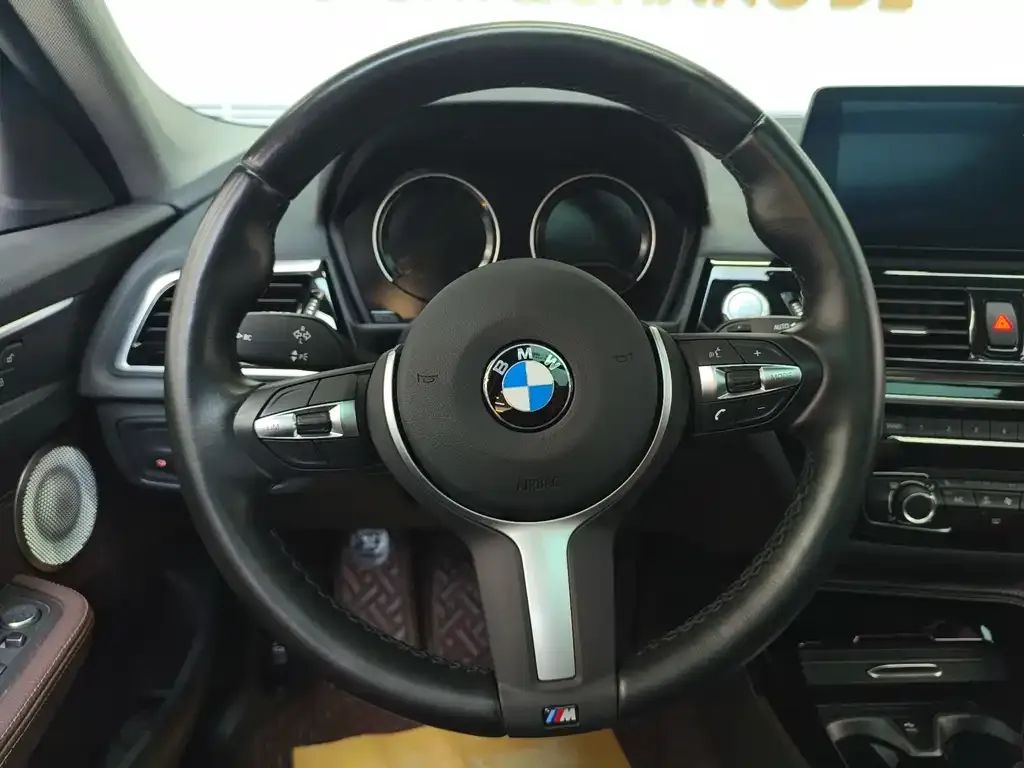 BMW 1 Series 2022 из CN, фото 8